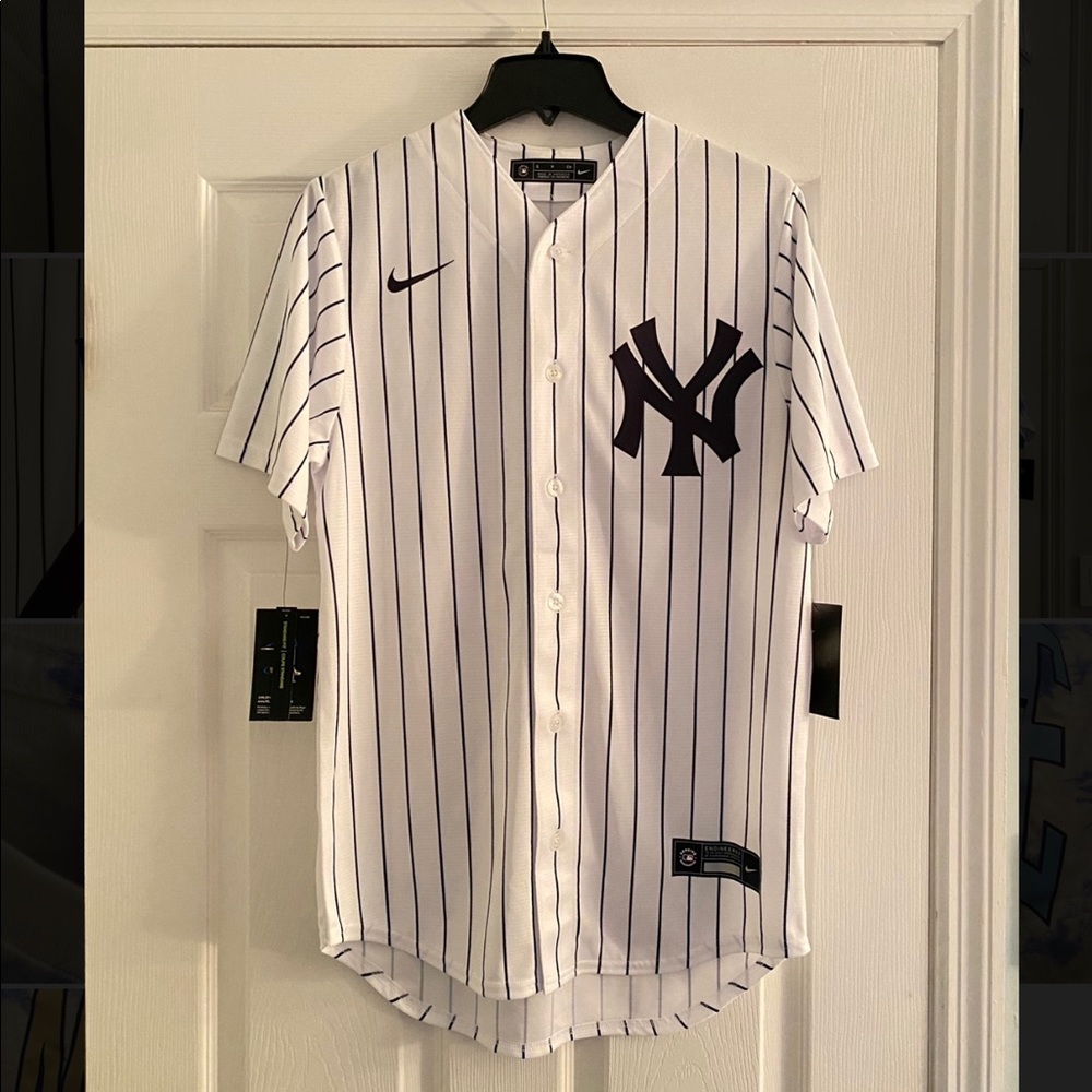 Nike New York Yankees LukeVoit Stitched #45 Jersey
